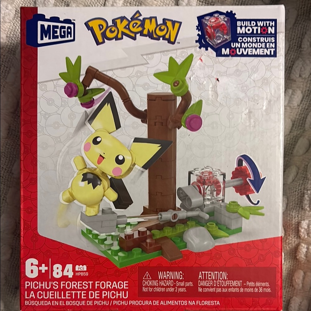 Mega Pokémon Pichu's Forest Forage Building Set